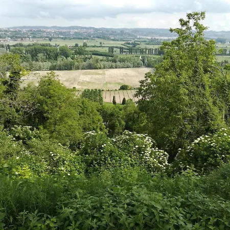 Ai Tre Cavalli Bed & Breakfast 3*