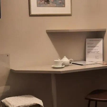 住宿加早餐酒店 三匹马住宿加早餐旅馆 3*